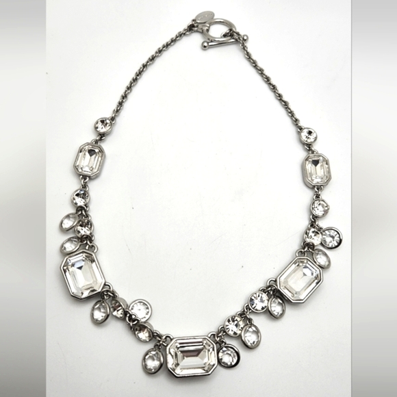 ๐ข3/$19๐ข ANN TAYLOR Sparkling Rhinestone Glass Statement Necklace Silver - Picture 2 of 6